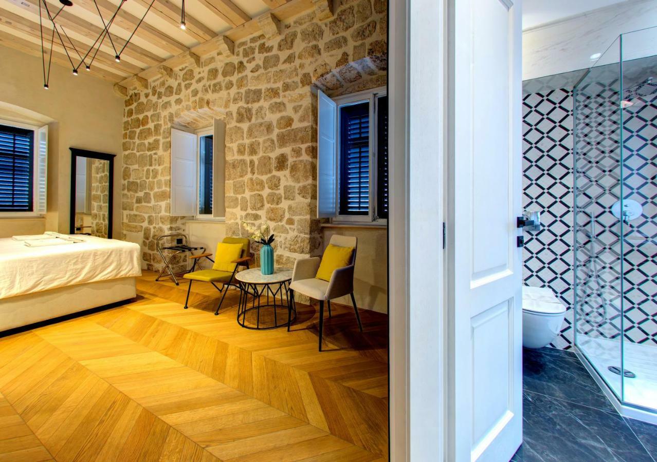 Forty-four Dubrovnik
